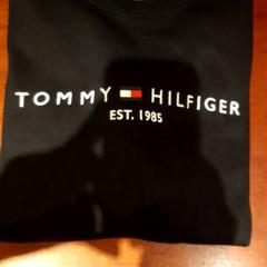 Hemden & Hoodie hoold, gemeldet von Grand Hotel Amrath Kurhaus über iLost