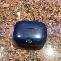 Earphones Blauw がiLostで Pathé Nijmegen によって報告されました