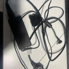 Bärbar datorladdare oplader, rapporterat av Cursus en vergadercentrum Domstad med iLost