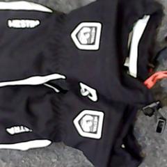 İLost kullanarak SnowWorld Landgraaf tarafından bildirildiği gibi Eldivenler Hestra