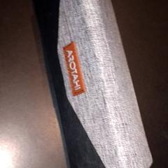 Estuche para gafas con gafas, ha sido reportado por TivoliVredenburg con iLost