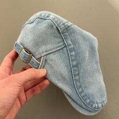 Keps Lichtblauw, rapporterat av Fenix med iLost