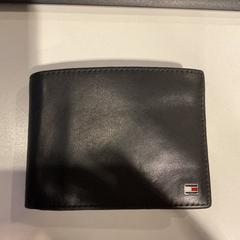 Carteira Essemiah., segundo informou Gemeente Amsterdam usando iLost