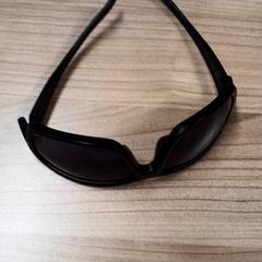 眼鏡 Zwart がiLostで Transdev Hoeksche Waard Goeree Overflakkee によって報告されました