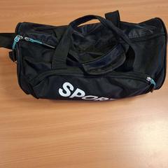 Väska Zwarte sport tas, rapporterat av Connexxion Noord Holland Noord Alkmaar med iLost