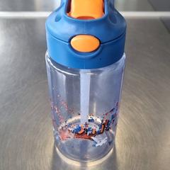 Ampolla Blauw doorschijnend, segons ha informat Burgers' Zoo mitjançant iLost