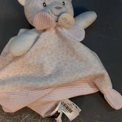 كنوفل، كما تم الإبلاغ عنه بواسطة Diergaarde Blijdorp عبر iLost