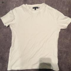 İLost kullanarak Van der Valk Hotel Haarlem tarafından bildirildiği gibi Gömlek Wit