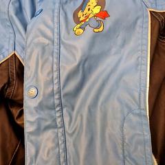 Haurrentzako jaka, gisa salatu by IKEA Malmö iLost erabiliz