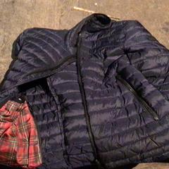 Chaqueta, segundo informou De Heeren van Aemstel usando iLost
