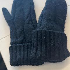 Luvas, como reportado por GVB utilizando o iLost