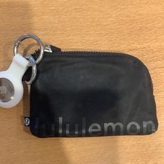 財布 Irvine, uk がiLostで Gemeente Amsterdam によって報告されました