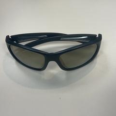 Des lunettes de soleil, a été signalé par Movie Park Germany utilisant iLost