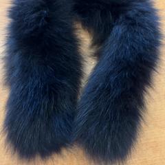 Szőrme gallér bond, amint azt Pathé Groningen az iLost segítségével jelentette.