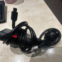 Adaptér Lenovo Charger for PC, ako bolo nahlásené The Dominican pomocou iLost