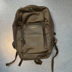 Ruksak, ako bolo nahlásené Breng Arnhem pomocou iLost