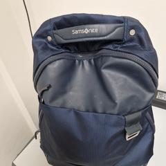 Samsonite blauwe rugzak met inhoud, jak zgłoszono do iLost