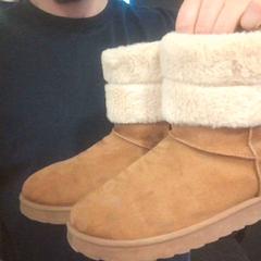 Shoe, as reported by MEININGER Hotel Vienna Downtown Franz using iLost