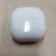 Trådløs øretelefon Samsung, som rapportert av Qbuzz GD Groningen Peizerweg ved bruk av iLost