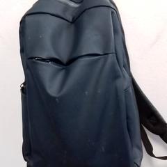 Motxila, gisa salatu by Hermes Eindhoven iLost erabiliz