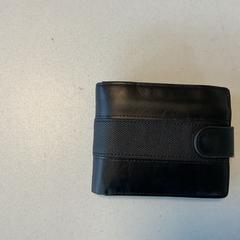 Carteiras, segundo informou Breng Arnhem usando iLost