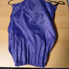 Bossa de gimnàs paars, segons ha informat UVO Vervoer mitjançant iLost