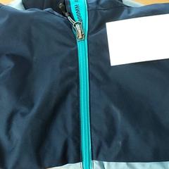 Kleding - Jas blauw, amint azt Centraal magazijn az iLost segítségével jelentette.