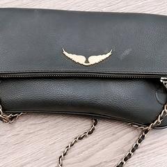 Női táska, amint azt Arriva Limburg Zuid az iLost segítségével jelentette.