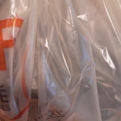 Plastpose transparent, som rapportert av TCL ved bruk av iLost