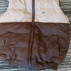 Körperwärmer Bruin beige, gemeldet von Arriva Limburg Zuid über iLost