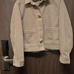 Jacke, gemeldet von Mövenpick Hotel Amsterdam City Centre über iLost