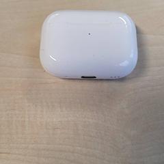Airpods fodral, rapporterat av Connexxion Haarlem IJmond med iLost
