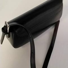 Taška - handtas, ako bolo nahlásené Regio Antwerpen - Brussel pomocou iLost