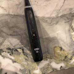 Toothbrush, as reported by Van der Valk Hotel Heerlen using iLost