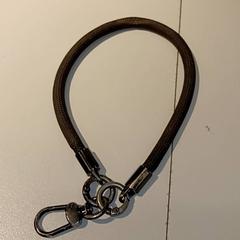 목걸이 Zwart, iLost를 사용하여 IKEA Groningen에 보고됨