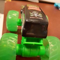 Giocattolo vert, come riportato da TCL utilizzando iLost