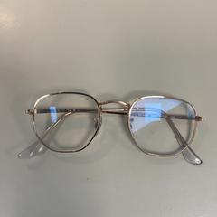 Glasses, as reported by Movie Park Germany using iLost