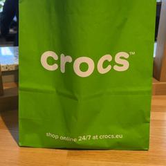 Purchase crocs crocs Crocs, come riportato da Designer Outlet Roermond utilizzando iLost