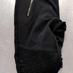 Pantaló Zwart, segons ha informat IKEA Amsterdam mitjançant iLost