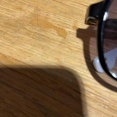 Occhiali da sole, come riportato da Designer Outlet Roermond utilizzando iLost