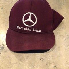 Casquette Rood, Mercedes, a été signalé par Van der Valk Hotel Zwolle utilisant iLost