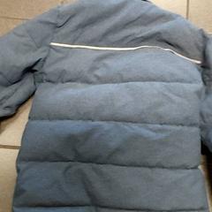 Kleding - Jas, ha sido reportado por Centraal magazijn con iLost