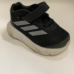 子ども用靴片方のみ, zgłoszono przez IKEA鶴浜 przy użyciu iLost