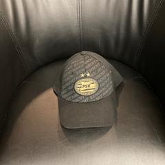 Pet, segundo informou Pathé Eindhoven usando iLost