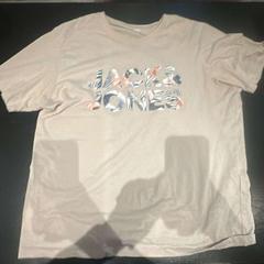 Tshirt, a été signalé par Van der Valk Hotel Amsterdam-Amstel utilisant iLost