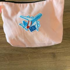 薬袋 Rose trousse medicaments がiLostで MEININGER Hotel Marseille Centre la Joliette によって報告されました