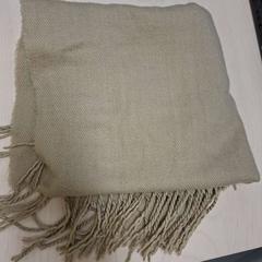 Šála/pléd, as reported by IKEA Praha – Černý Most using iLost