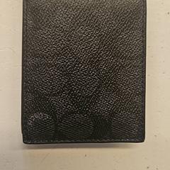 財布 Goldaracena がiLostで GVB によって報告されました