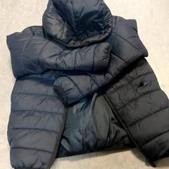 의류 - Kinderjasje, iLost를 사용하여 Centraal magazijn에 보고됨