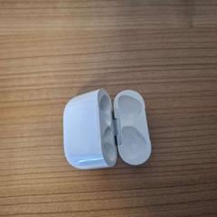 AirPods, segons ha informat Connexxion Noord Holland Noord Alkmaar mitjançant iLost